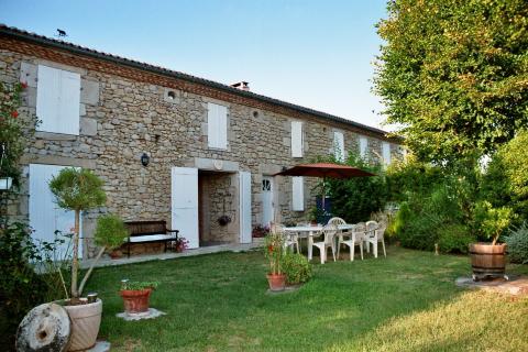 Photo n°1 location Gîte de vacances à CAUMONT (annonce réf. C1223300)
