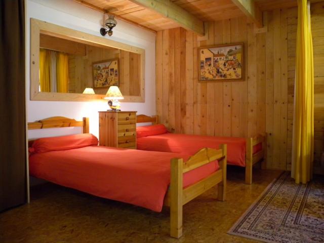 chambre avec lits jumeaux