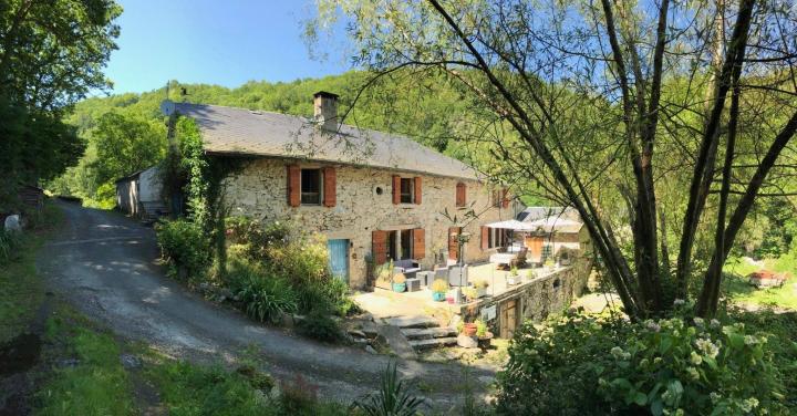 Photo n°1 location Gîte de vacances à LE BEZ (annonce réf. M2428100)