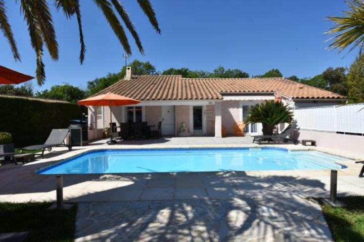 Photo n°1 location Villa de vacances à FRÉJUS (annonce réf. P0748303)