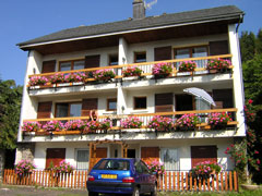 Photo n°1 location Appartement de vacances à BESSE ET SAINT ANASTAISE (annonce réf. M0856300)