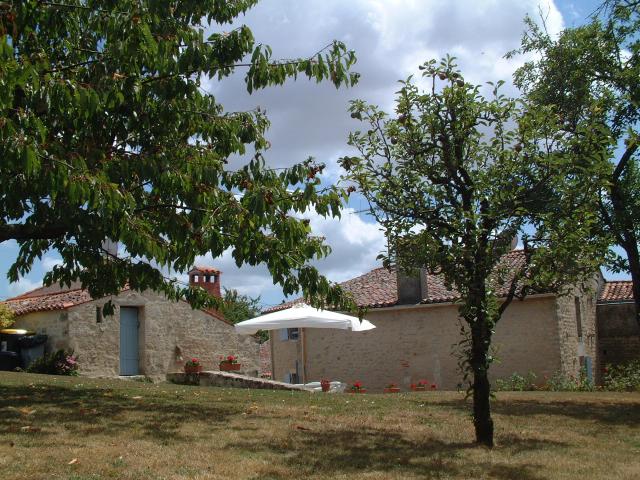 Photo n°1 location Gîte de vacances à SAINT MICHEL LE CLOUCQ (annonce réf. C0578501)