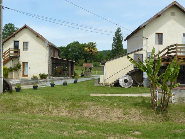 Photo n°1 location Gîte de vacances à LESPIELLE (annonce réf. C2486400)