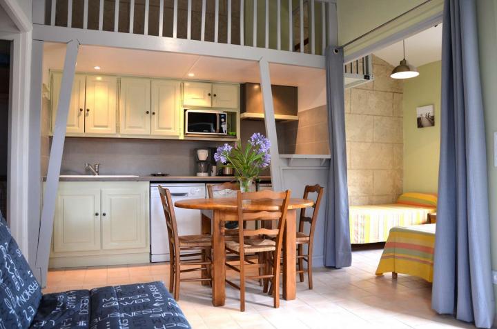 Photo n°1 location Gîte de vacances à ARLES (annonce réf. C2291300)