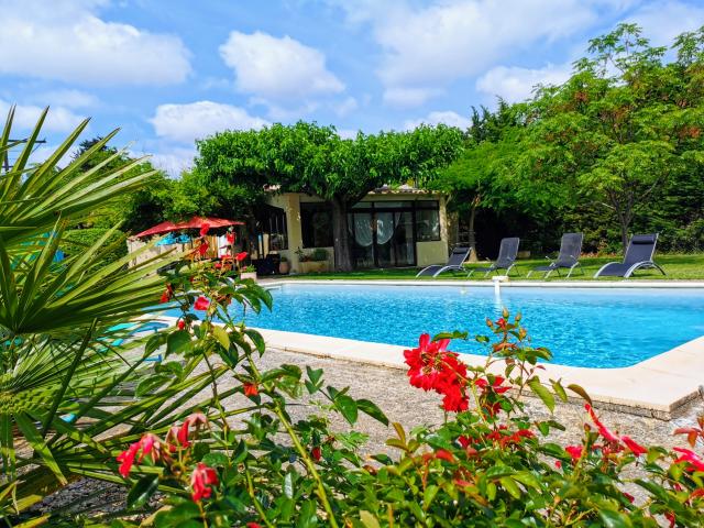 Photo n°1 location Maison de vacances à BÉDARRIDES (annonce réf. C2398400)